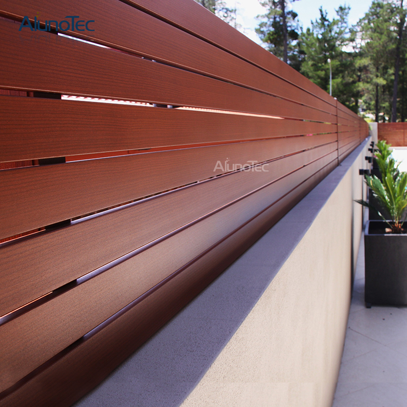 Barrière horizontale de lamelles en aluminium de panneau d'écran de confidentialité de clôture de jardin verticale 